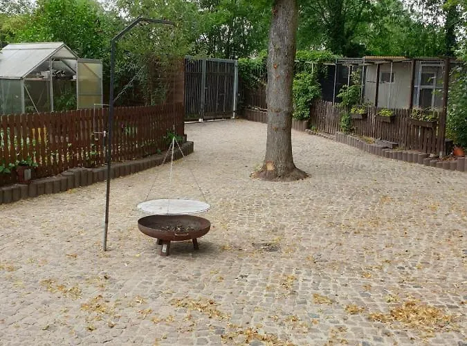 Lindenhof, Zentrumsnah Mit Terrasse Und Grillmoeglichkeit *